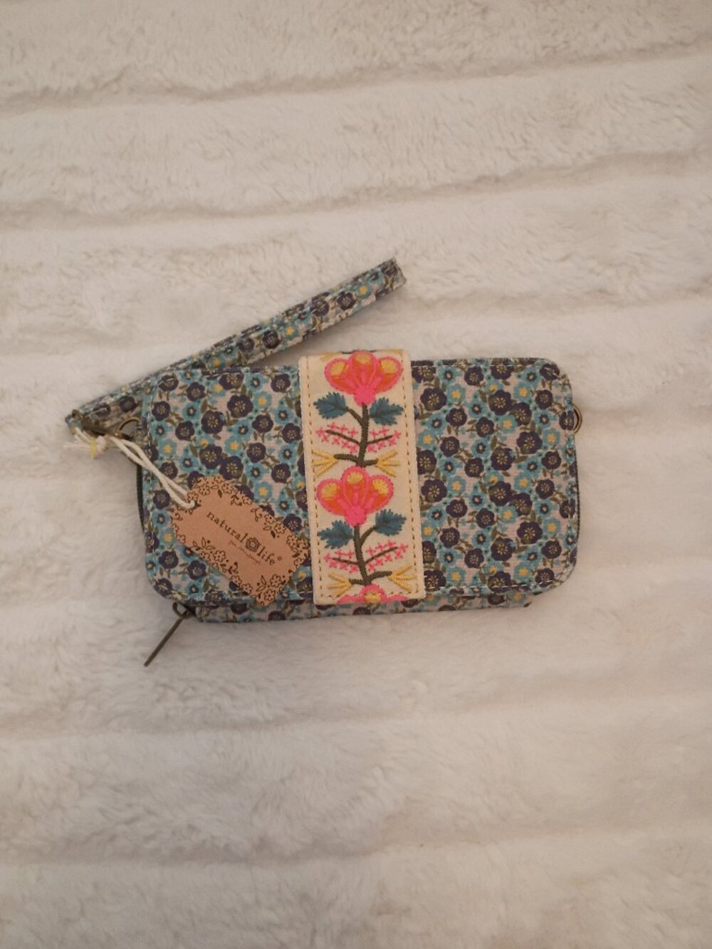 Natural Life Wallet Clutch -NWTs - Picture 2 of 6